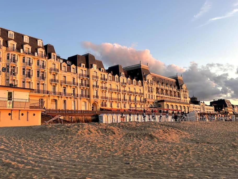 Lumineux Au Coeur De * Cabourg